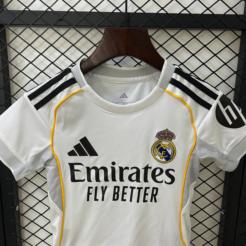 Kit Infantil Real Madrid Home 2025/26